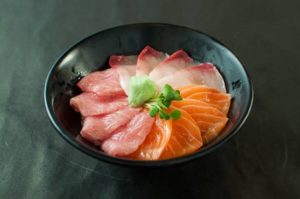 image002-1-300x225 ひな祭りの簡単ちらし寿司5選！基本的な作り方や可愛い具材レシピとは？